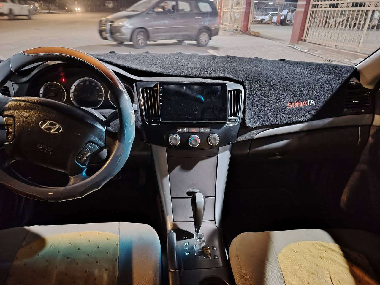 السلام عليكم
سوناتا 2009
وارد كوري 
مكينة 2400
4 دسك 
اي بي اس 
شاشه 
تحكم ستيرن 
مري شفط 
تبريد ثلج
تايرات باتري جدد
السياره فول عده الفتحه رقم اربيل بسم كردي  بيها جاملغ مصلح والباقي مكفوله كير مكينه كله
(110) وبيها مجال 
 مكاني بالنجف ***********
