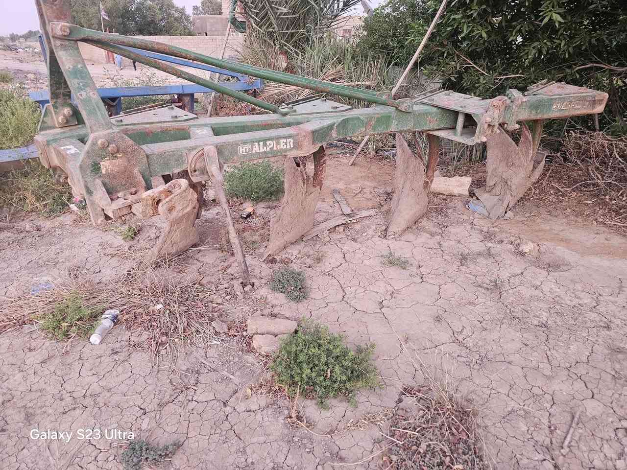 للبيع 
فدن 
حجم 16 ثلاثي تركي البير 
حجم 16،14،12 رباعي تركي البير 
المكان الديوانية الحمزه الشرقي 
***********
***********
