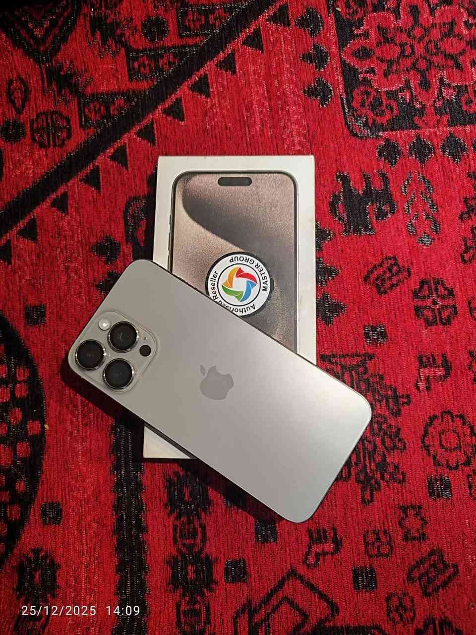 ايفون 15 برو ماكس ذاكره 256 نظافه ميه الميه بطاريه 88
***********

السعر مليون وخمسين
