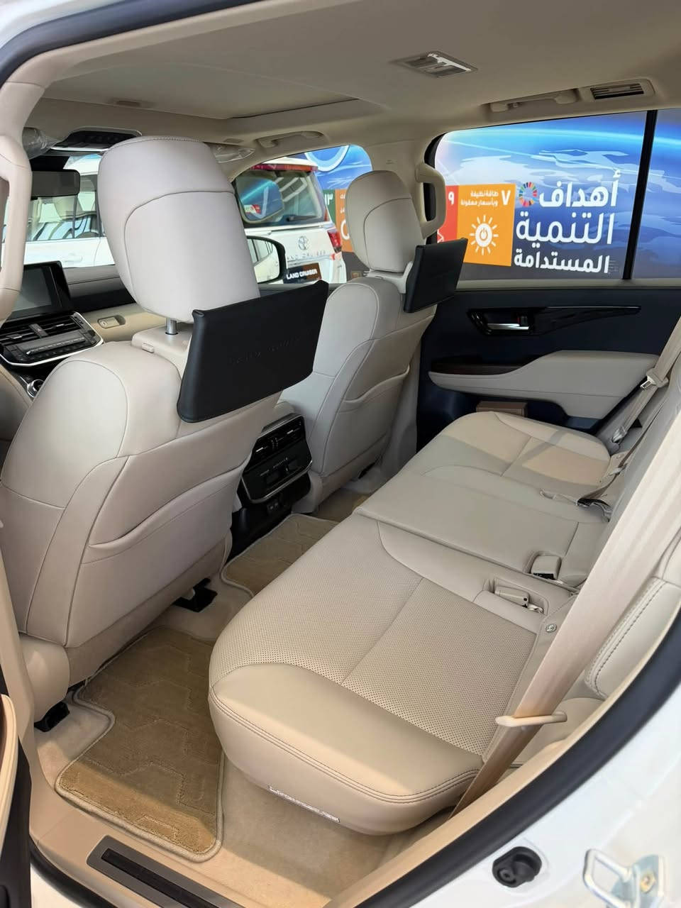 تويوتا لاند كروزر 2026  GXR LIMITED S ضمان تويوتا العراق متوفر في شركة البر للحجز والاستفسار ***********
