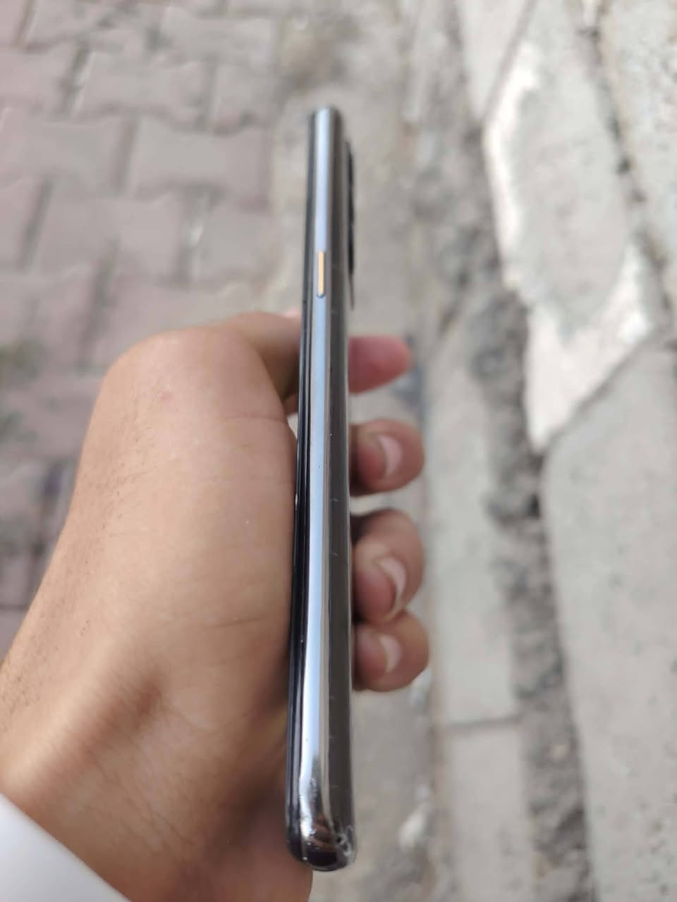 اrealme Q3 Pro Special للبيع او مراوس الشاشه بيه فطر بصيط مكان كركوك هاذ الرقم بي واتساب فقط شراي اتصل ***********
