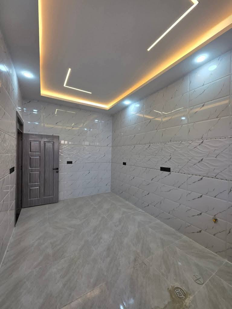 💯للبيع...for sale... للبيع 
دار بناء حديث 2025 (zero) #معزول_عزل_تام
#موقع حي السماح الاساتذه خلف المستوصف
#مساحة 150مربع ركن واجهة 7.5م
🏨يتكون من طابقين معزول الطابق الاول عن الثاني
#طابق_الاول كراج مطبخ استقبال هول غرفتين نوم صحيات
#طابق_الثاني مطبخ استقبال هول غرفتين نوم صحيات بيتونه
#الدار_مصمم_على_الطراز_الحديث
(سقوف جبس سيراميك هندي ابواب رئاسي شباك المنيوم سلايت نظام دكت وسبالت وكاميرات)  
_________________
للأستفسار عن السعر وباقي التفاصيل مراجعة مكتب عمار الهزاع لتجارة العقارات او الاتصال.. 
📞***********
📞***********
