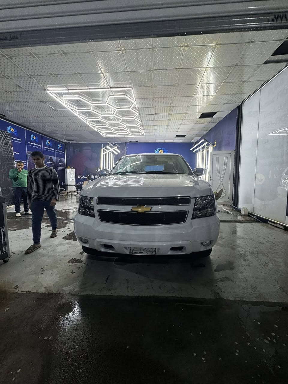 السلام عليكم للبيع تاهو مديل ١٣ خليجي وكالة الغانم بيها قطعتين صبغ  الباب ومدكر امامي عكس السايق وتلكيط خياسات الارباع  كير ومحرك  واكسل كفاله  تبريد قطعتين  سيارة جاهزه بدون نقوصات مسويلها ادامه كامله تخم تاير جديد حداديه جديده ومنضومة زنون و مابيها كل نقص السعر ٢٣٠ وبيها مجال للشراي
***********
