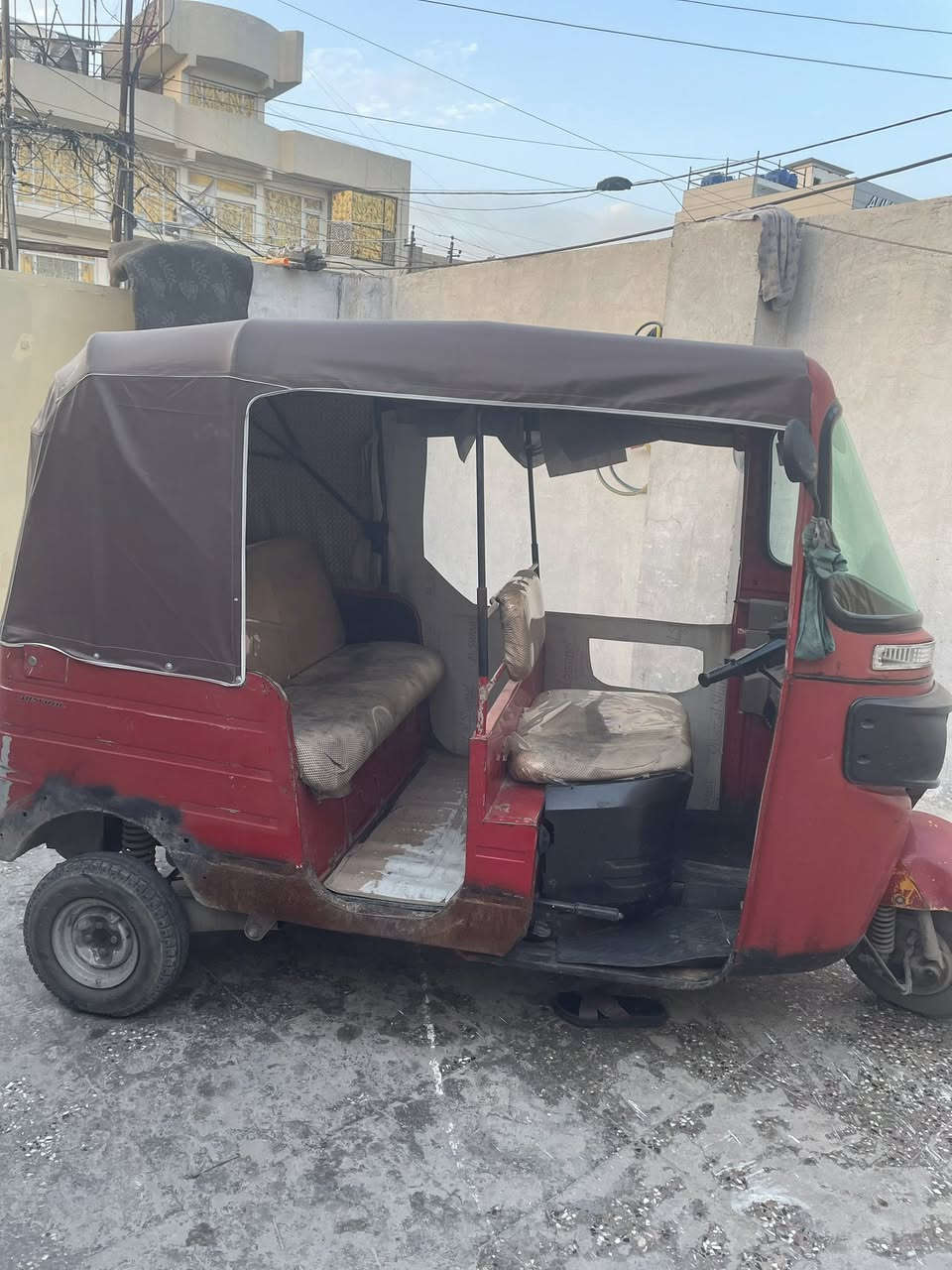 السلام عليكم تكتك 18 للبيع معمرة عوزها بس صبغ مرقم رقم انكليزي ب اسمي ثاني يوم تحويل السعر 5 تواصل واتساب ***********
