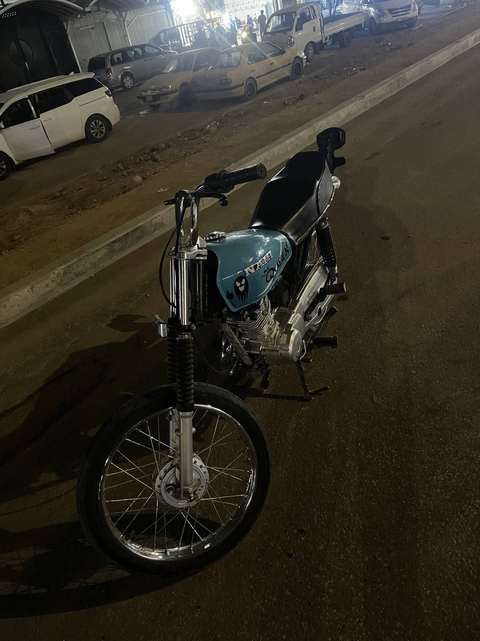 سلام عليكم دراجه اربعه كير زرنكي راجه تعمير كلش حلوه مكينته انتنس مامفتوحه واامديوس بيه برغي غراضه كله اصلي داجه كلك مكفله من سرقه دراجه حلوه كامله سعره ٥٥٠ بيه مجال حك جيتك  هاذا رقمي ***********
