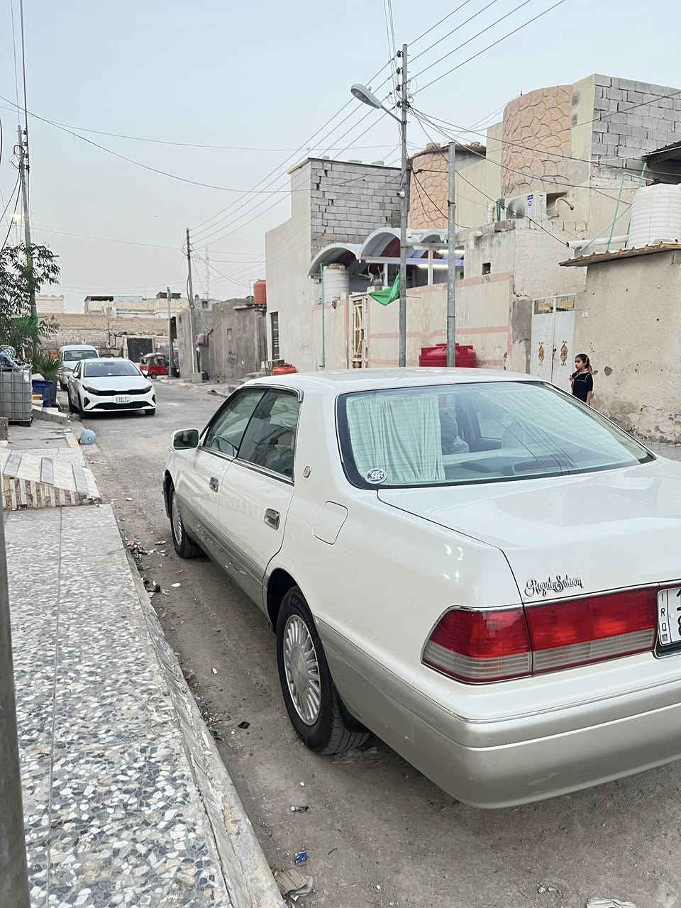 سلام عليكم سياره راس الثور للبيع سياره رقم بصره وجاهزه من اي نقص كير ومحرك جديدات مابيه اي نقص تبريد ثلج ومكفوله من الضربه ومن الكصه ومن نقل جثه وتحويل ثاني ويوم مديل السياره1996وسعره120مجاله كلش قليل رقمي***********
