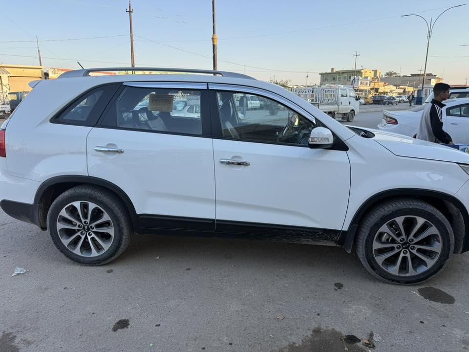 السلام عليكم للبيع سياره سورنتو2015
سياره مكفوله كفاله عامه 
فول واحد على واحد 
رقم بغداد  تحويل مباشر 
كير ومحرك كفاله 
تخم تاير جديد 
الاتصال على الرقم 
***********
مكلف بالنشر
