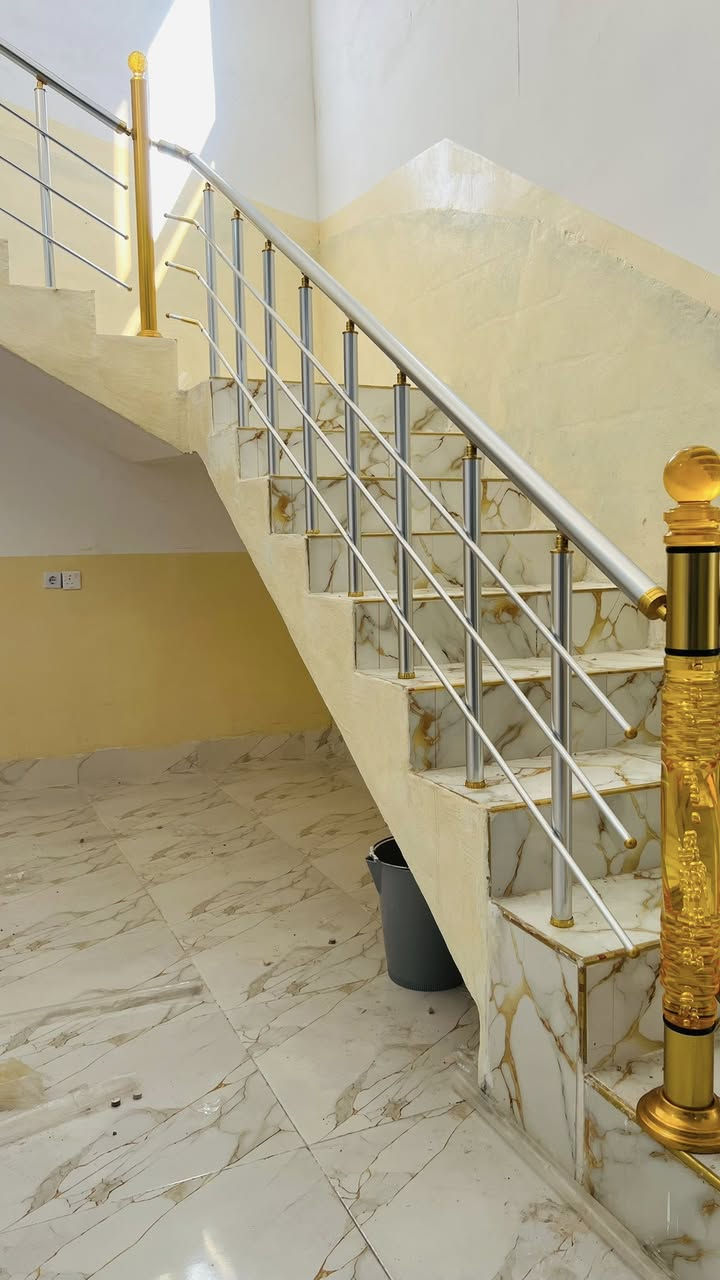 أعمالنا مستمرة ومتواصلة 😊⚒️🏠
جانب من أعمالنا  في ناحية العباسي/ قرى الحوايج في منزل الأستاذ احسان ال ياسين ومبروك لأصحاب الدار🌹

تم تجهيز المنزل بمحجر درج  بوري مدور مواد تركية💯💯
❎السعر مناسب جداً
❎يتميز بالمتانة
❎مقاومة عالية ضد الصدأ

متوفر لدينا كل أنواع المحجرات بكافة الألوان والأشكال 
مربع ودائري وكذلك الجام والملكي
دقة وضمان في العمل والمواد
الأسعار مناسبة جداً وتنافسية. وبنظامي القسط والنقد
شعارنا الدقة والأتقان في العمل💪

للأستفسار
*********** 
 *********** واتساب
