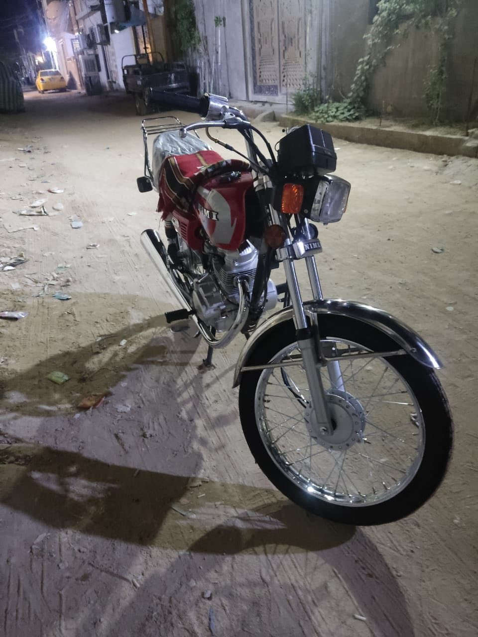 السلام عليكم دراجه للبيع موديل 25
اوراق سكنر ￼650  وبيها مجال

***********
