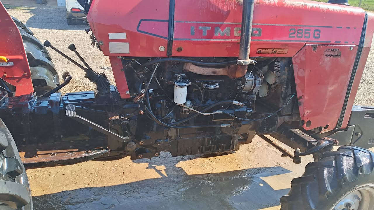 السلام عليكم تلكتر موديل 2012 گير محرك اكسل ادراليك مع باور كله جديد اربع اربع تاير جديد ما ناقصها لو الف العنوان سامراء العباسيه سامراء السعر المطلوب 80 ورقه بها مجال بسيط الهاتف***********
