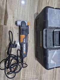 كوسره ترددية • وركس بريطاني • ملحقات وشنطة