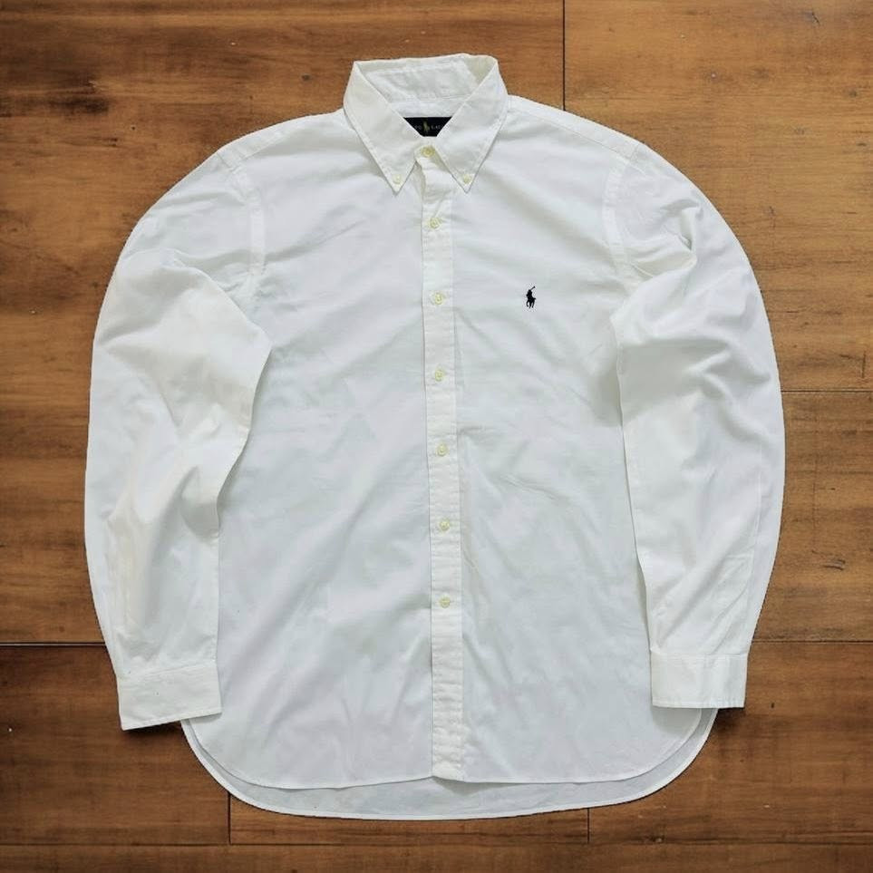 رالف لورين (Ralph Lauren).
الخامه قُطن الاكسفورد.
ليكرا قليل.
القياس XXL
عُرض الصَدر 64 _ الطول 80 _ الردن 71 .


**إذا كنت صاحب هذا الإعلان وتريد حذفه لأي سبب، رجاءا أرسل رسالة إلى الدعم الفني**