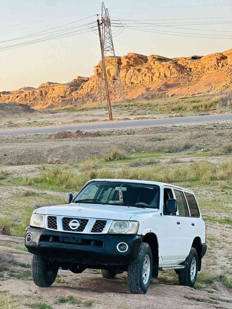 سلام عليكم نيسان باترول مال مزاد موديل 2008  مكينه كير خير من الله صدر جديد تخم تاير جديد سعر 70 بيه مجال ***********
