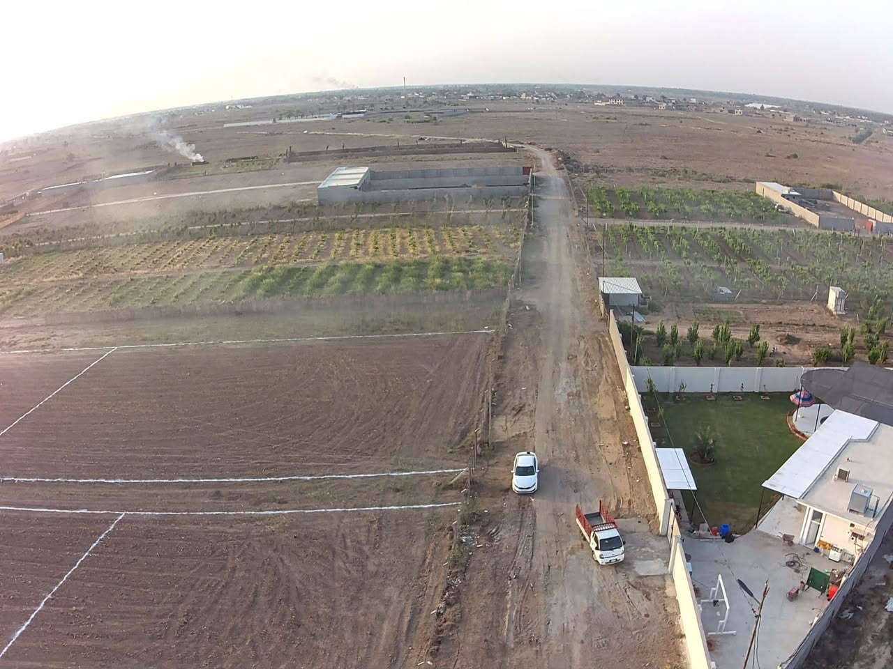 على بركة الله 
ارض زراعيه للبيع طابو سند ٢٥ المساحه الموجوده  ربع دونم ونصف دونم ودونم واكثر الموقع بلد السيد محمد عليه السلام في وسط مدخل ٢  وسط المنتجعات  مقابيل منتجع الماسه ومجاور منتجع الكوخ الصيني على شارع ١٥ متر عرض الموقع جدآ مميز الاتصال 
*********** 
***********
