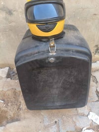 للبيع صندوك وخوذه نضيفات كلش  وسعر 40وبيهن مجال  وهاذه رقم تليفون الشر...