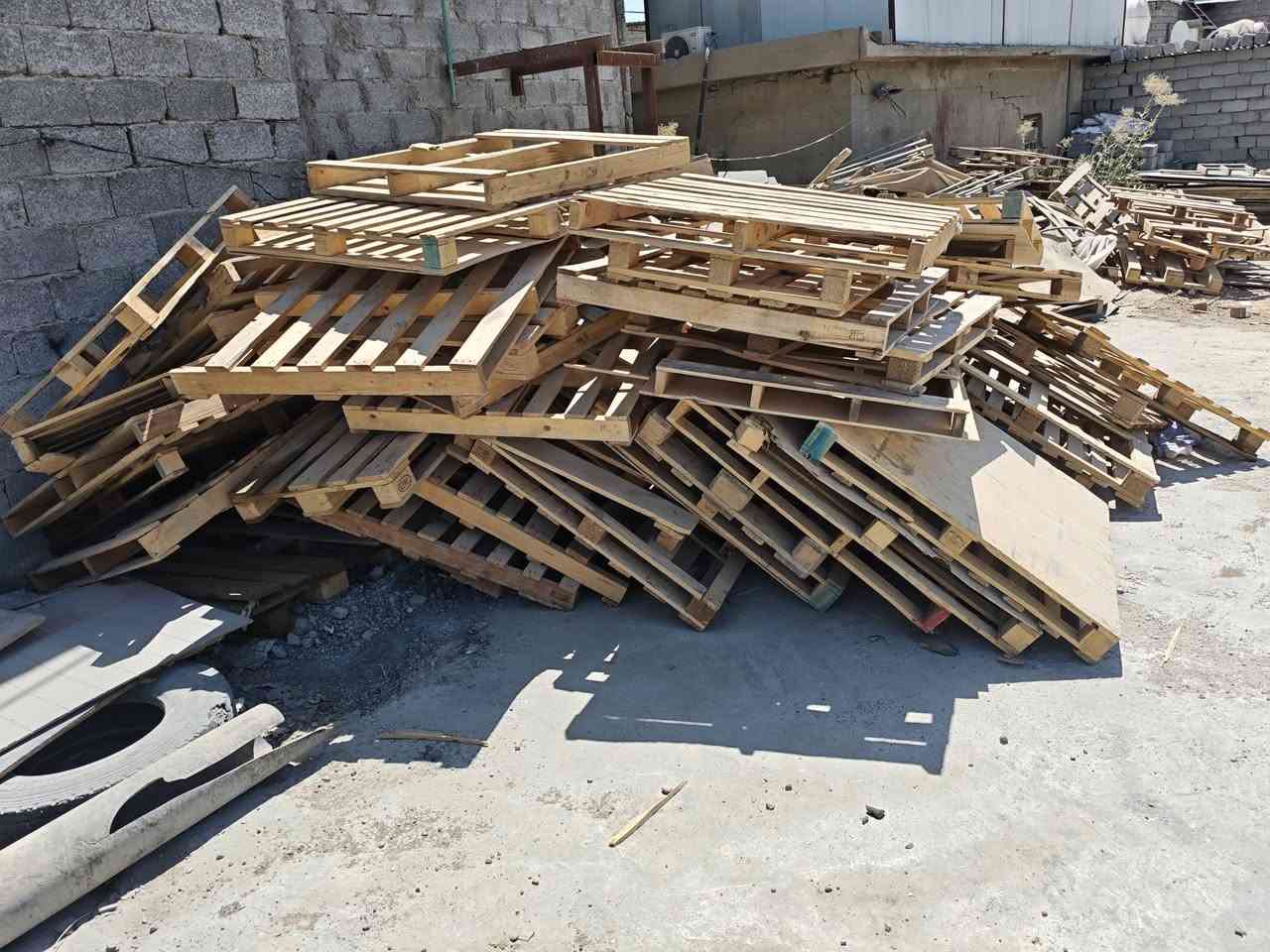 سكيب للبيع عدد 70 سكيبه المكان بغداد
***********
