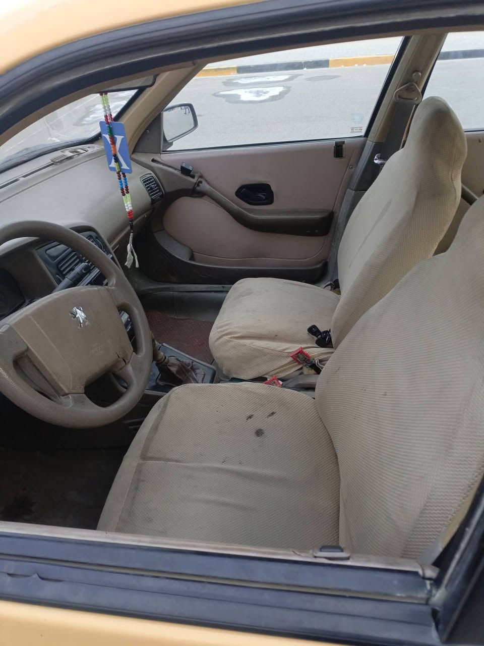 سلام وعليكم سياره حلو نضيفه البيع جاهزه ***********
