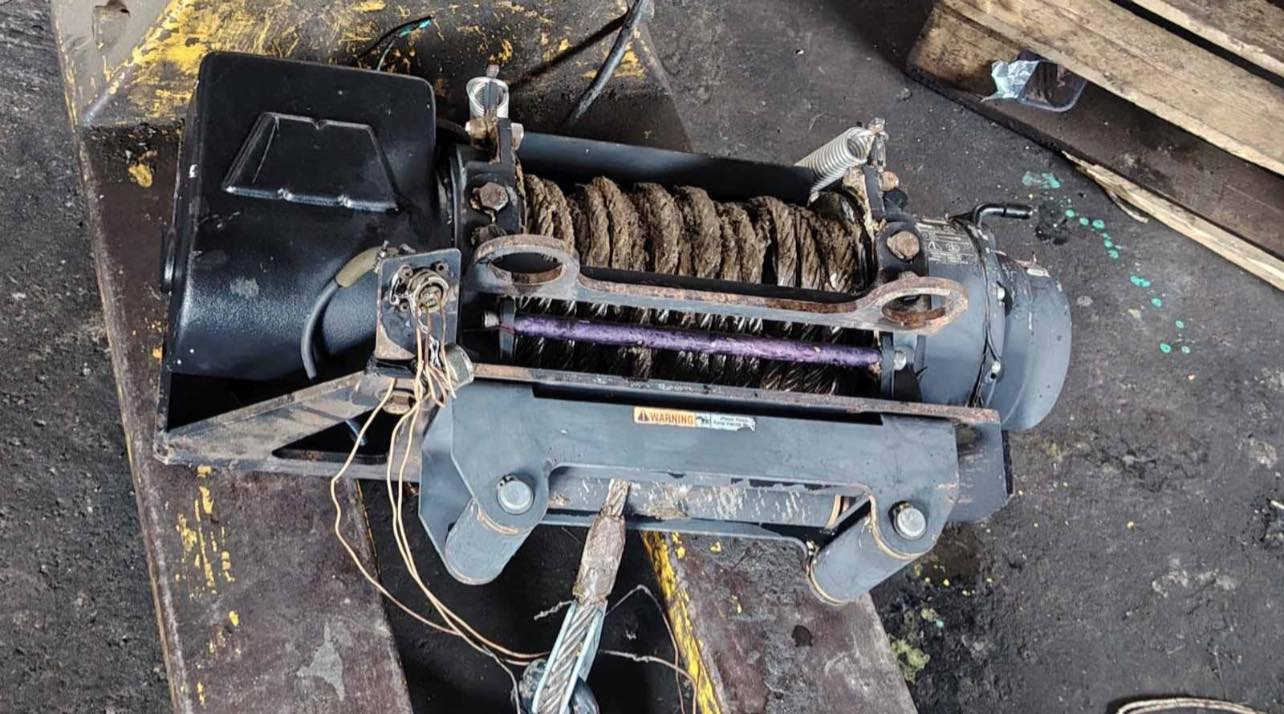 وینج امریکی اصلی 

24 ڤۆڵت قوەتی 

ســــعر $ یەک کۆمێنـت بکە راســـتەوخۆ بــۆ دێـــت🟢

8طەنە لۆکە
ایشی نەکردوە 

ژمارەی خاوەنی 👈: ***********
