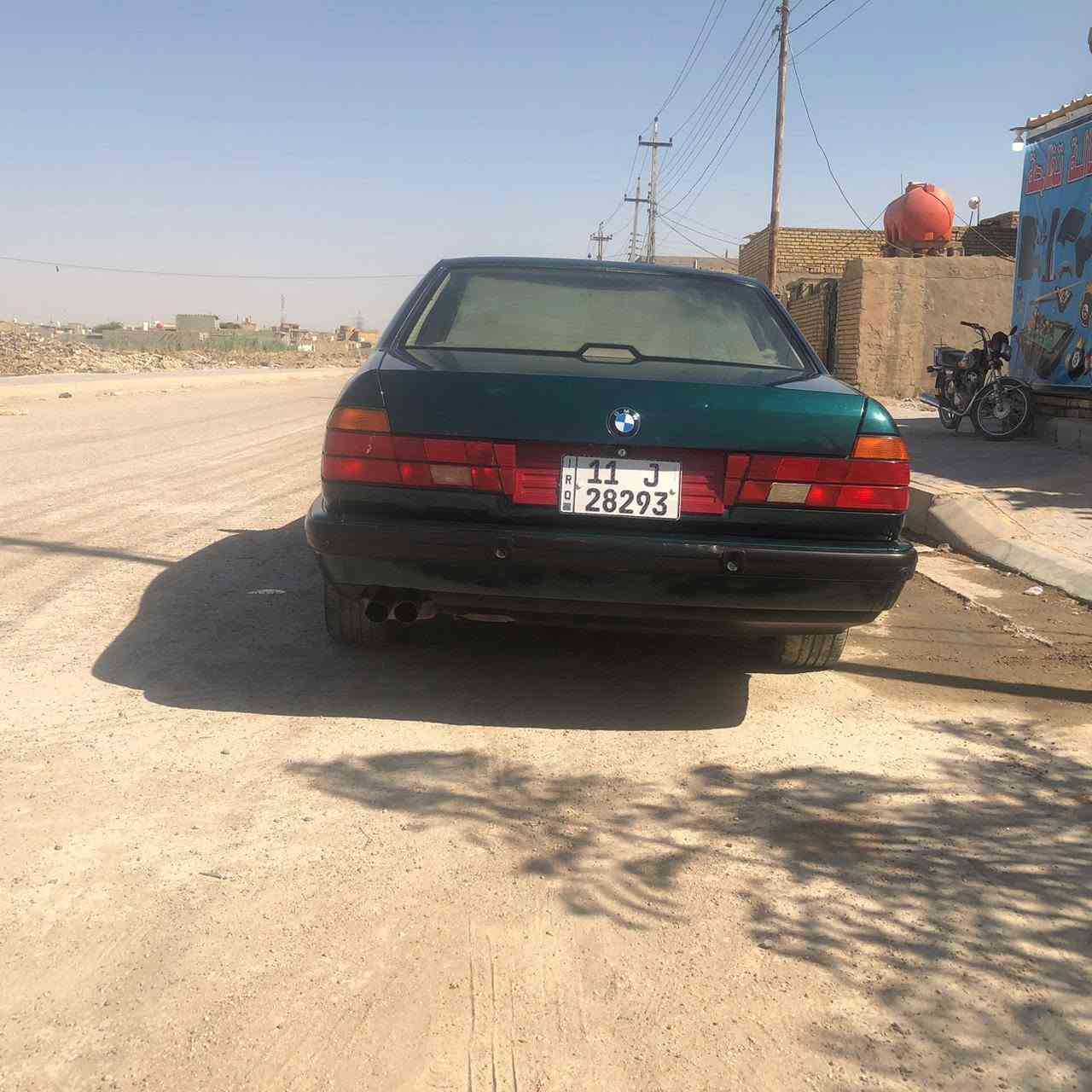 سلام وعليكم بيئم دبلوي للبيع مديل واحد وتسعين كير ومكينه شرط حداديه جاهزه تبريد جاهز كشن كهرباء تحكم ساعه مكان واسط كوت سعر ٦٠ وبيه مجال ***********
