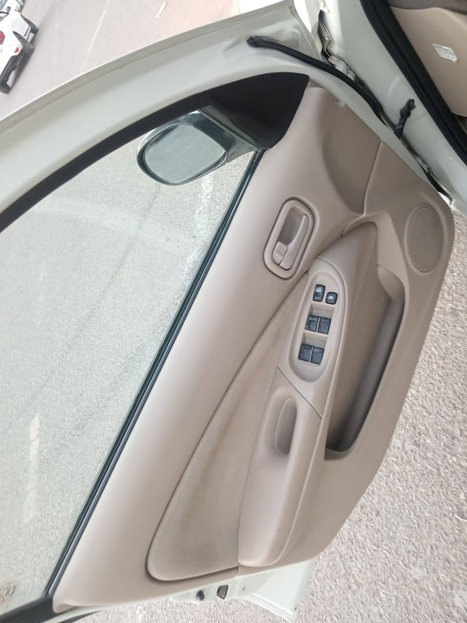 اسلام عليكم للبيع نيسان سني ياباني 2009 لو ابيض رقم سليمانية تحويل مباشر سياره كير مكينه كفالة بشرط صدر امامي خلفي تخم تاير ويل كب تدفئة تبريد سياره جاهزة مال جناي متصرف عليعة الف...  للعلم سياره مكفولة من بارد وصبغ بيعة باب مبدل بلادي فقط الباقي بشرط سونار سعر المطلوب 108 وبيهة مجال للتواصل. 
***********
‏‪0 786 501 9592‬‏
