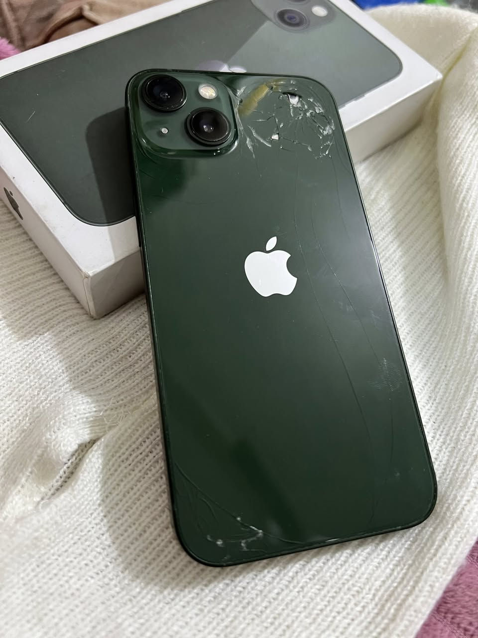 سلام عليكم
ايفون 13 عادي كامرتين  عربي شرق اوسط  يعني موو امريكي  
ذاكره 128 بطاريه 87‎%‎   التلفون جديد   فقط  الظهر بيه كسر  وتكدر تبدله باليزر بدون ماتفتحه  والجهاز جديد  مامفتوح ابد ومكفول حتى كارتونه وياه وكل غراضه  السعر 400  وبيه مجال  العنوان البصره الحكيميه  رقمي للي يحب يتواصل وبخدمتكم
‭0773 111 3430‬
