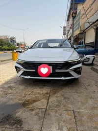 للبيع HYUNDAI ELANTRA 2025(خليجي تجميع الصين) فول مواصفات 1/1🫆🔥  سياره...