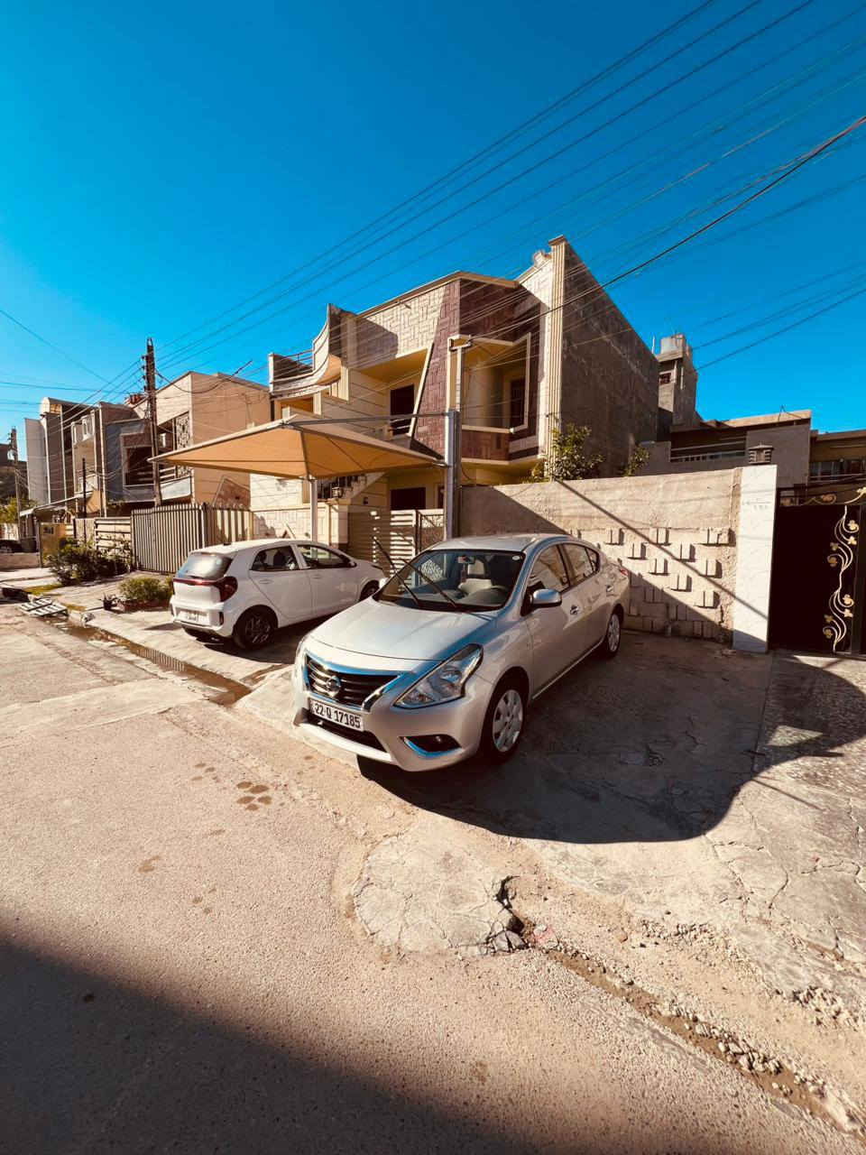 السلام عليكم نيسان هندي بليته زركه 2023
للبيع او المراوس
السياره بيه صبغ جاملغ خلفي جه سايق 
والباب فقط كلير ملاون 
ماشيه 63الف 
مواصفات المعروفه
شاشه 
كامره خلفيه 
تبريد قطعه وحده 
جام الخلفي جوبي 
رقم اربيل تحويل وكاله سياره بأسمي 
مكان سياره بغداد العامريه
رقم ***********
السعر123وبيه مجال
