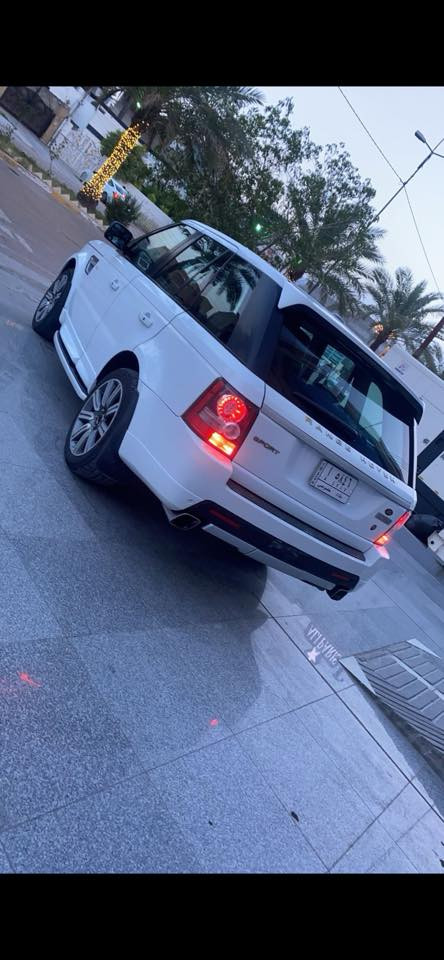 السلام عليكم للبيع او مراوس رانج روفر 2011 بدون سوبر يعني HS وارد أمريكي بدون حادث بدون صبغ كير مكينه خير من الله فول مواصفات سلايد روف حساس امامي خلفي كأمره 5 بصمات كشنات تدفئه تبريد كراسي كهرباء خزن ميموري تحكم ستيرن تدفئه بل ستيرن كهرباء داخل لونين بعد بيهه هواي مواصفات سياره مصروف عليه جاهزه من كولشي السعر 150$ للاستفسار ***********
