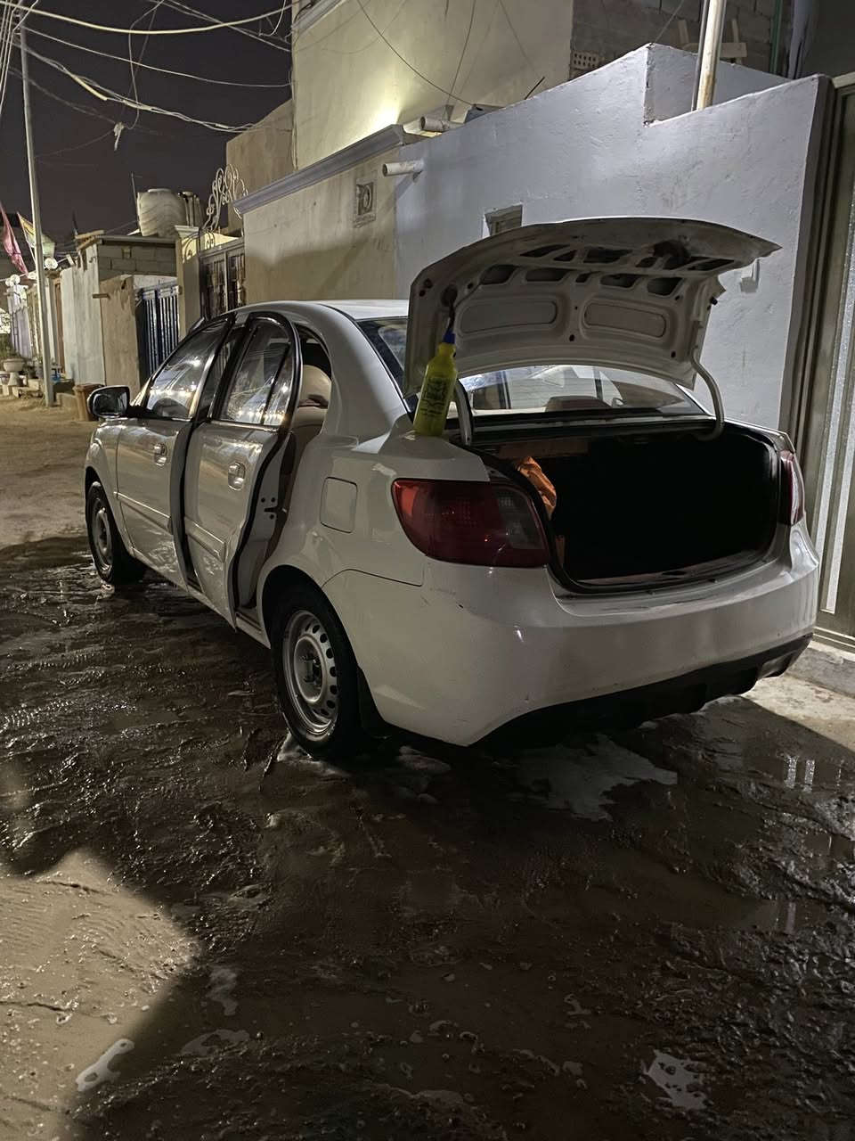 السلام عليكم للبيع كيا ريو ٢٠١١مكفوله رقم تحويل ثاني يوم سياره مدوشمه كشنات وأرضيه جام كهرباء تحكمات ستيرن كير ومكينه


**إذا كنت صاحب هذا الإعلان وتريد حذفه لأي سبب، رجاءا أرسل رسالة إلى الدعم الفني**