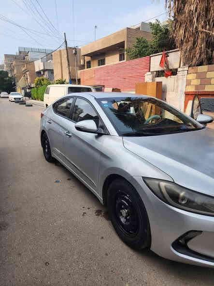 السلام عليكم اعضاء الكروب المحترم 
النتره موديل 2017 بدون حادث
رقم بغداد انكليزي (هزه جديده بأسمي)
بيه صبغ بالچاملغ الأمامي والچاملغ الخلفي (جماليه)
تبريد ثلج 
كير At
تحكم ستيرن 
كشنات جلد
مكان السياره بغداد الكراده 
للستفسار (***********)
اني مكلف بالنشر
