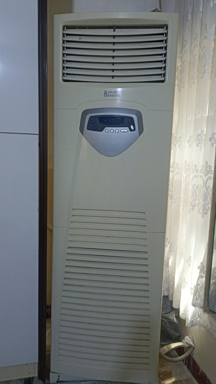 سبلت عامودي 3طن جنرال شكار فول نضافه سعر550الف مكان كلار 
***********
