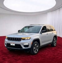 جراند شيروكي • ٢٠٢٣ • ٤٠ الف ميل