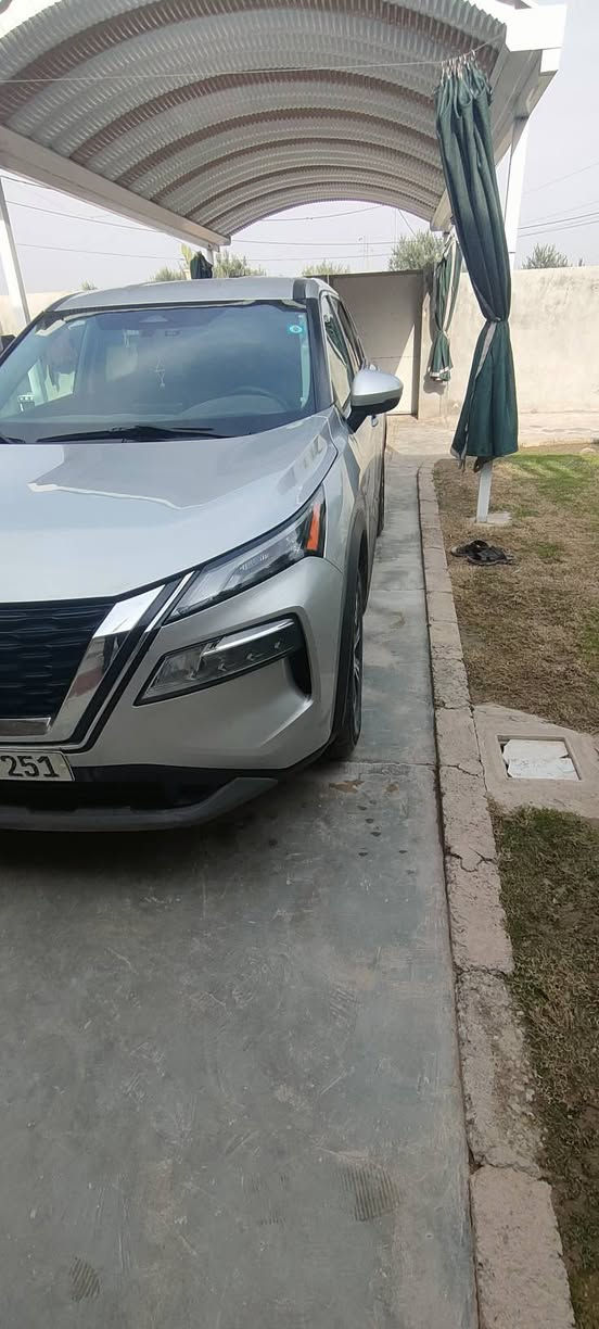 السلام عليكم
نيسان روج شكل جديد 
موديل 2022
مواصفات SV-AWD 
***********
***********
