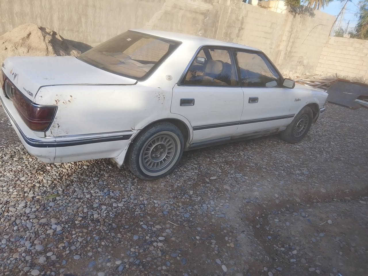 سيارة كروان محرك ونجي شرط تحويل سنوية ماصاقطة السعر 30العنوان ديالى جلولاء ***********
