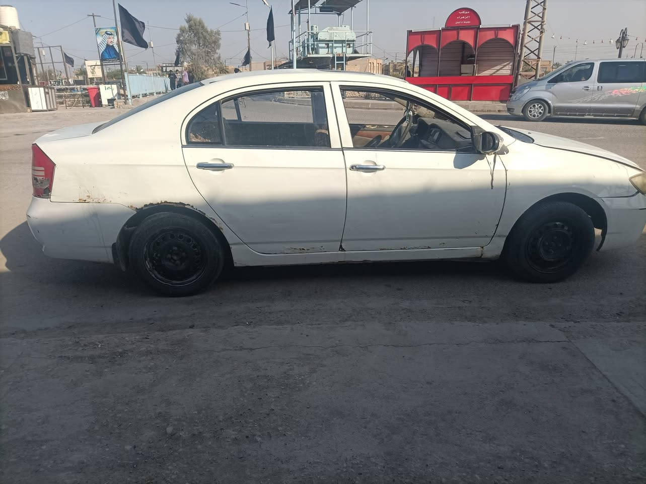 ليفان موديل 13 نواقص بسيطه بيه السعر 29 وبيه مجال حك جيه  مداور فقط مكير توني شاده بلباكيت سنويه صارله شهرين ساقطه بيع مستعجل  
***********
