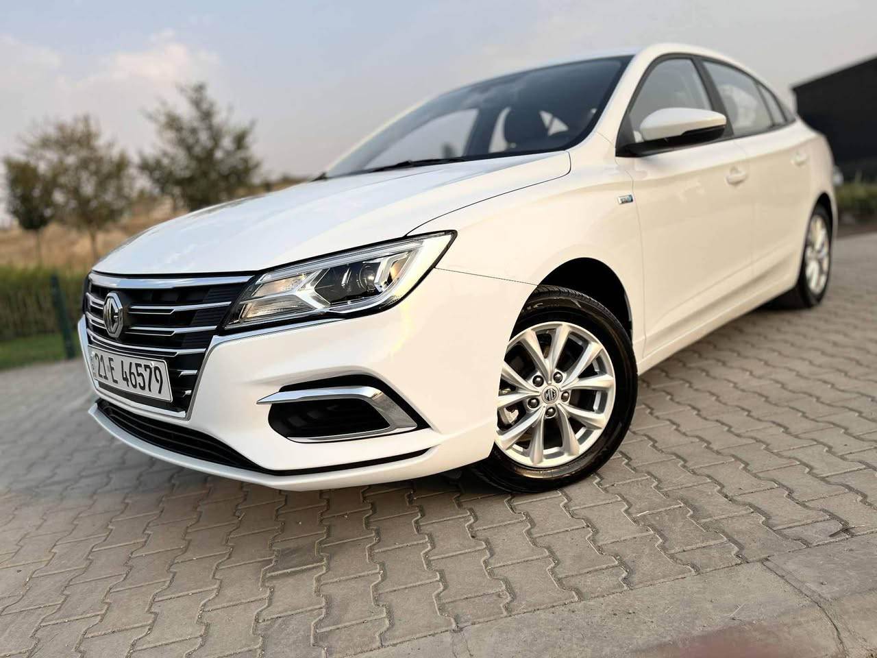 ئێم جی 2025
زەمانی شەریکە 
تۆماتیک ناوزەردە 

ڤۆلیۆم کارەبایی تەنها 9هەزار ڕۆشتوە 

تەهات یەک بست ژێر دۆسیەکەی کارتە  تابڵێی جوانەکەمڕۆشتوە

***********-***********
