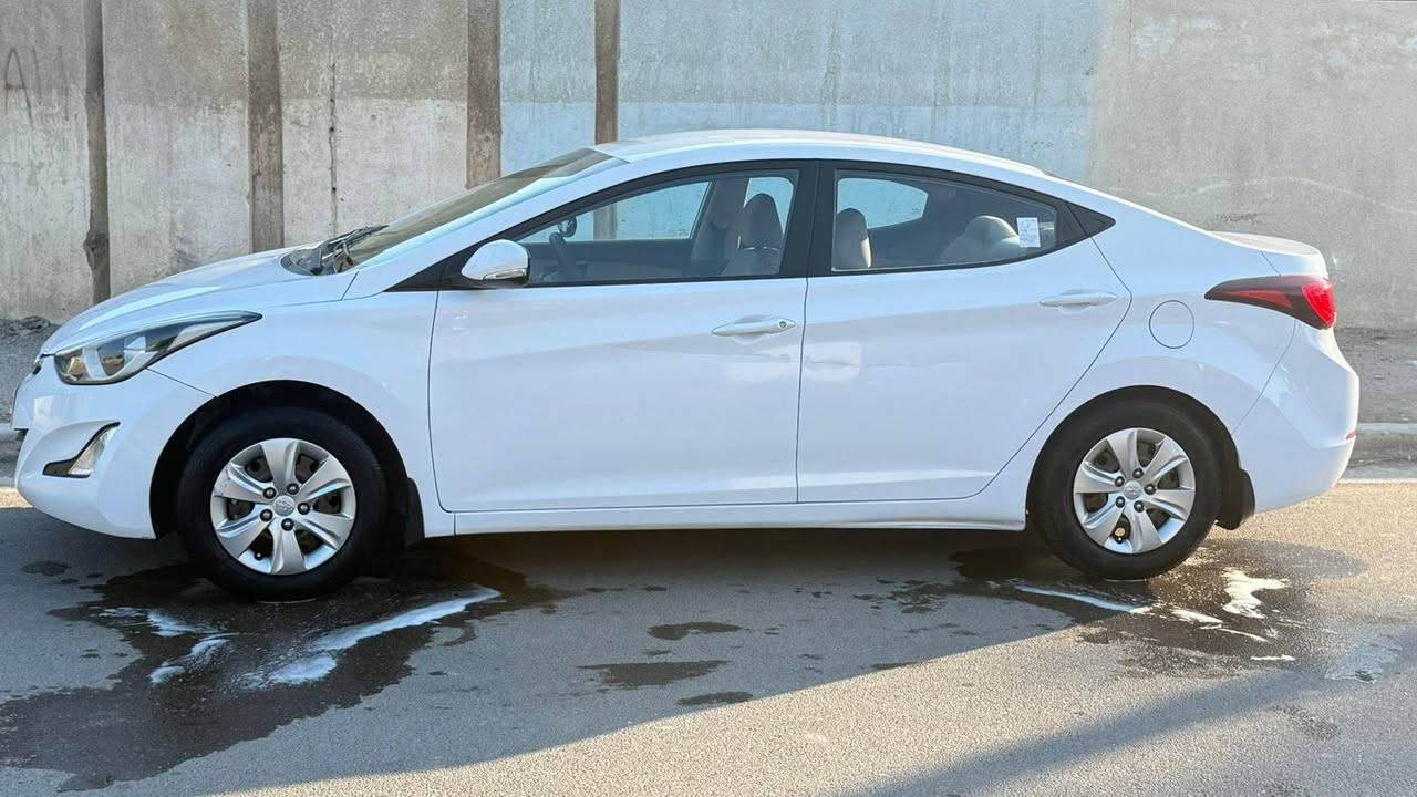 السلام عليكم النترا موديل 2016 خليجي كفاله بيهه بس هذا الشخط  موجود بصوره قطعتين تبريد السيارة كل نقص مابيهه والسونار موجود وجديد مكان السيارة بغداد موبايل. ***********
