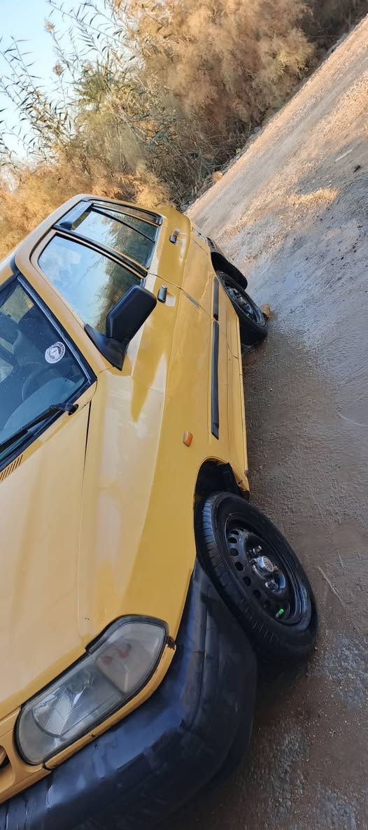 موديل 2014 بيه جاملغ مبدل فقط بسمي مصفره من كلشي كير مكينه كفاله معروضه ب28
***********
