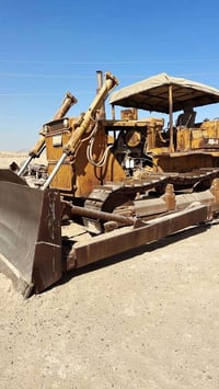 بلدوزر كماتسو • موديل 85 • الانبار