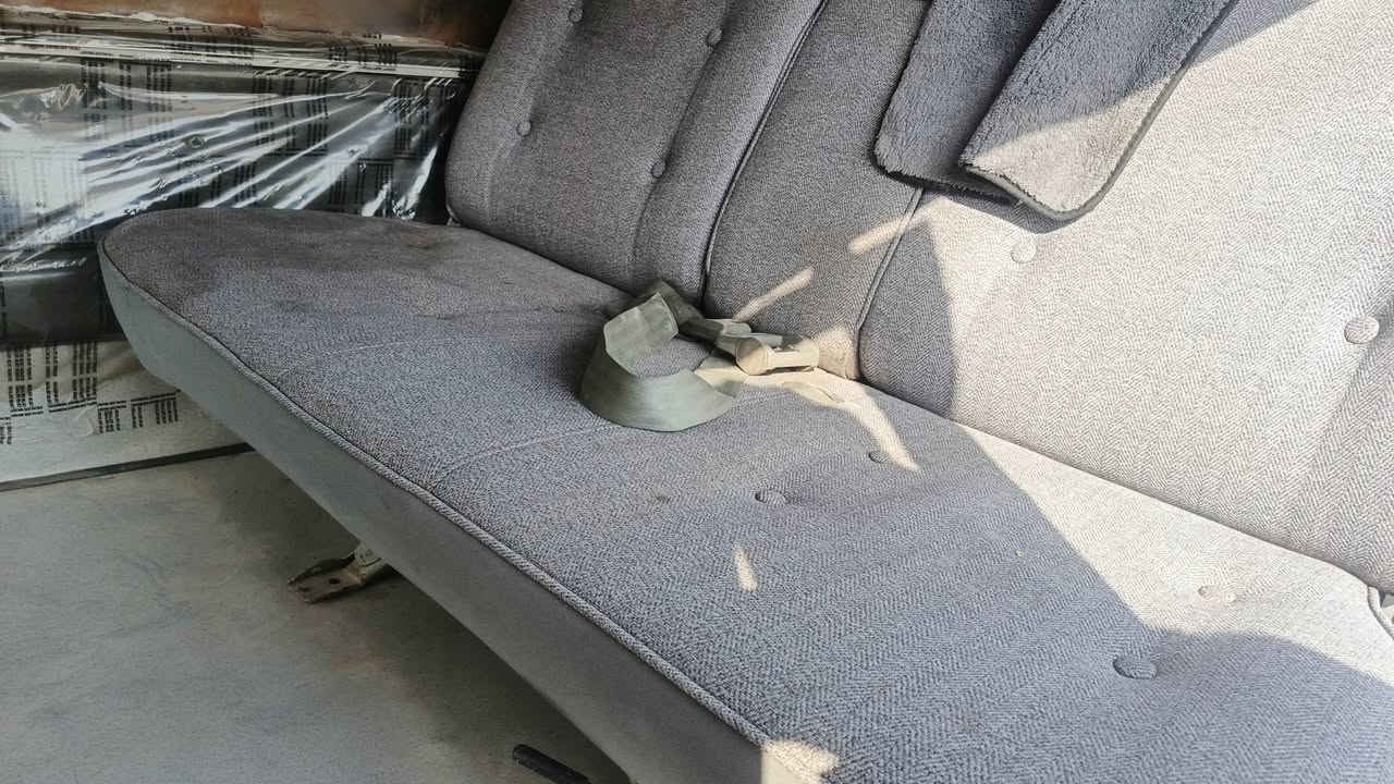 السلام عليكم كيه بسته موديل 95 رقم انكليزي حمل  مكفوله من كلشي صبغ فقط بنيد وباب اسلايت بدون ضربه
دواخل شركه يعني فول داخل بيهه تخم تاير السعر 37//////المكان نجف الاشرف///وتساب***********
