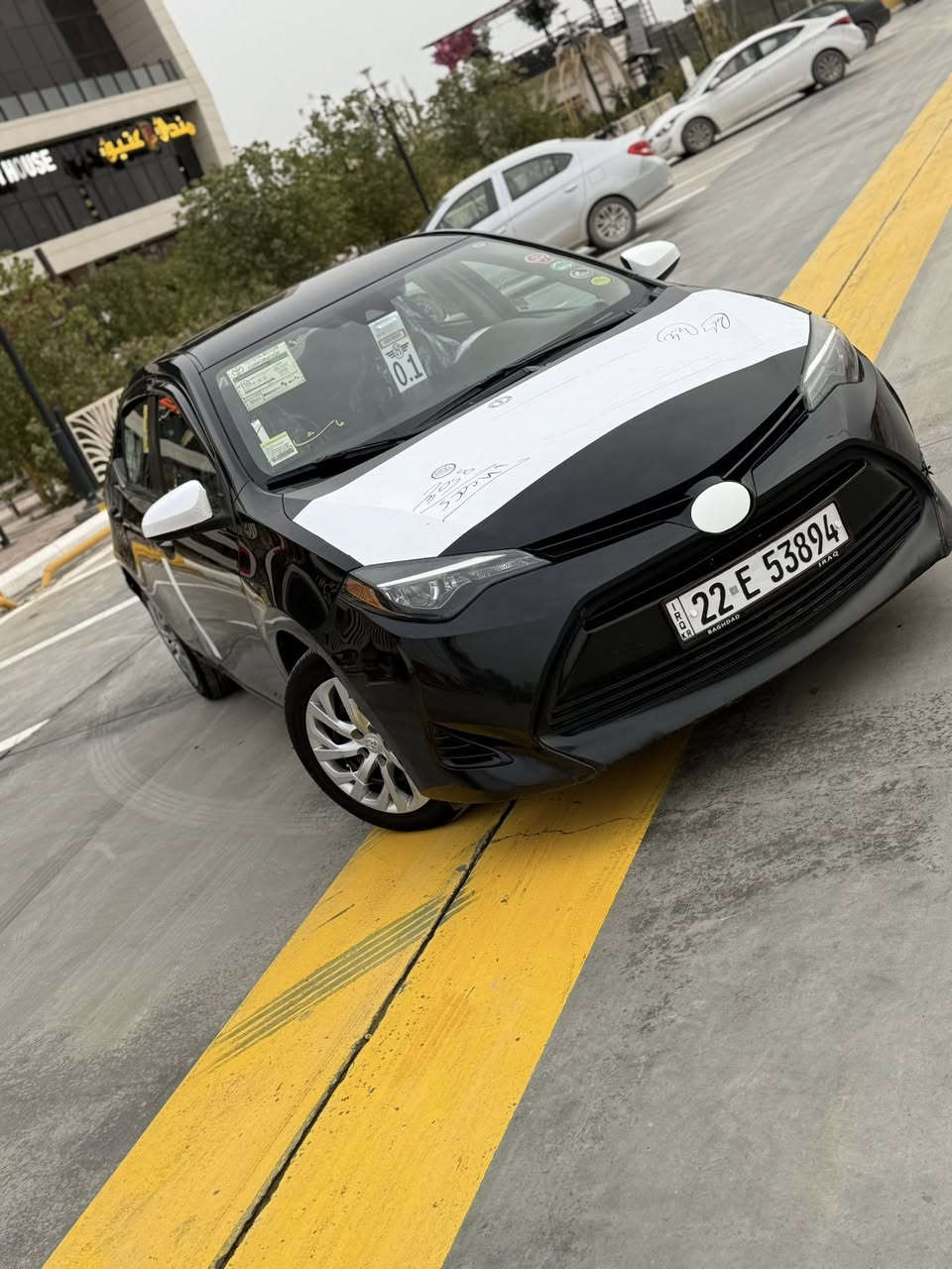 تيوتا كورلا 2018 LE محرك 1800 رقم اربيل الدولي الجديد هزه والفحص الجديد باسمي شرط التحويل كير ومحرك شرط كفالة تخم تاير  جديد حجر بيئه رادار شركه حادثه جاملغ خلفي شرط بدون داخل بدون ارباك وهنا عندي أنشخط الجاملغ الامامي ورشيته كيلر مثل ما موضح بل سونار  وشرط وين متحب افحص سعر 130 مكان السياره ديالى بعقوبه *********** نذير
