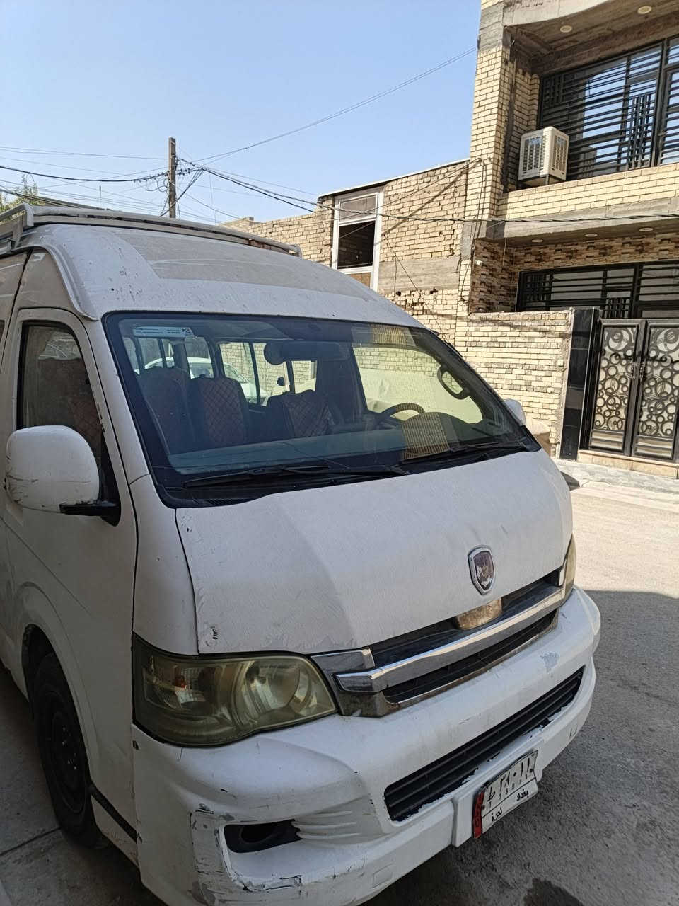 السلام عليكم سيارة البيع جنبي H2موديل 15 سيارة تنقص دهن وبيه خيط تبخير سعر 110 استفسار اكثر اتصل  ***********
