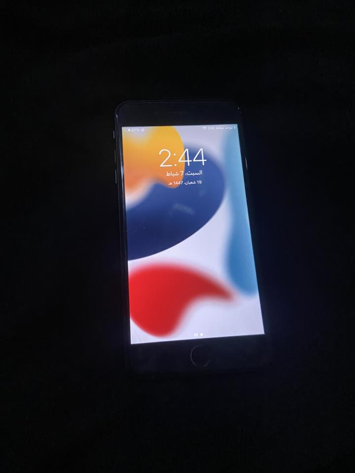 آيفون 7 جهاز مكفول كلشي ما مستبدل بي ذاكره 128 بطاريه 69 سعره 85 رقمي***********
