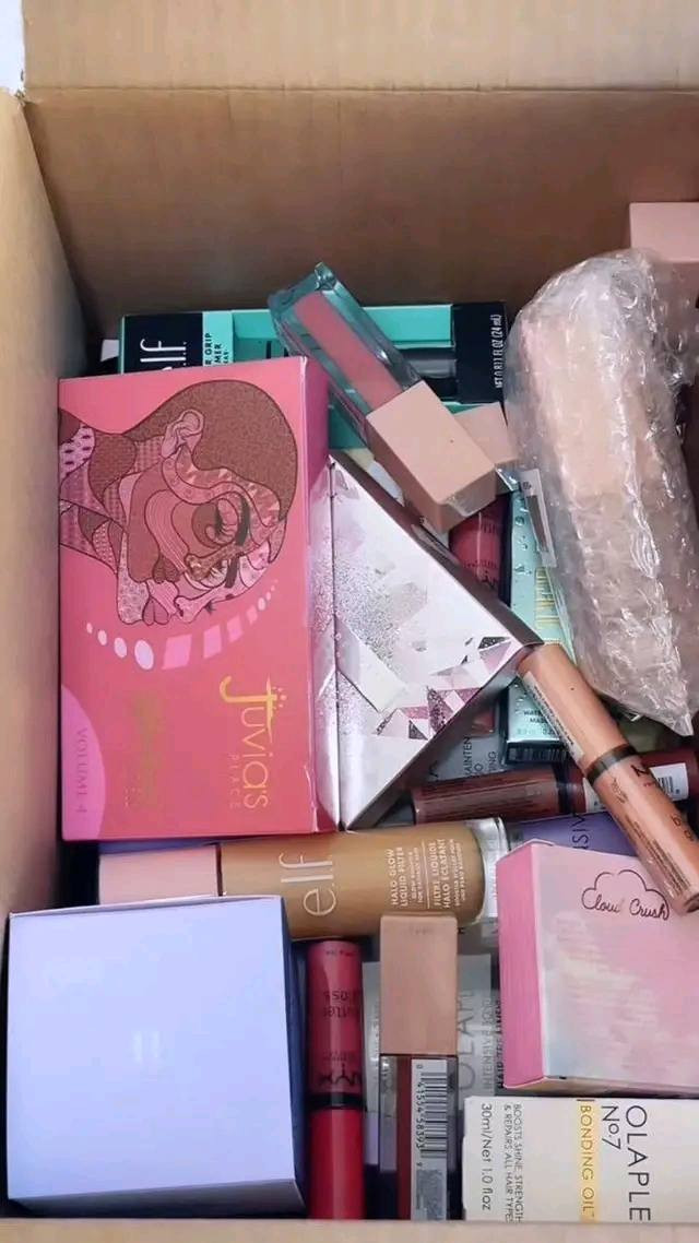 كراتين مكياج 200قطعة خشن ونواعم متنوع ماركات متنوعة تفاصيل خاص


**إذا كنت صاحب هذا الإعلان وتريد حذفه لأي سبب، رجاءا أرسل رسالة إلى الدعم الفني**
