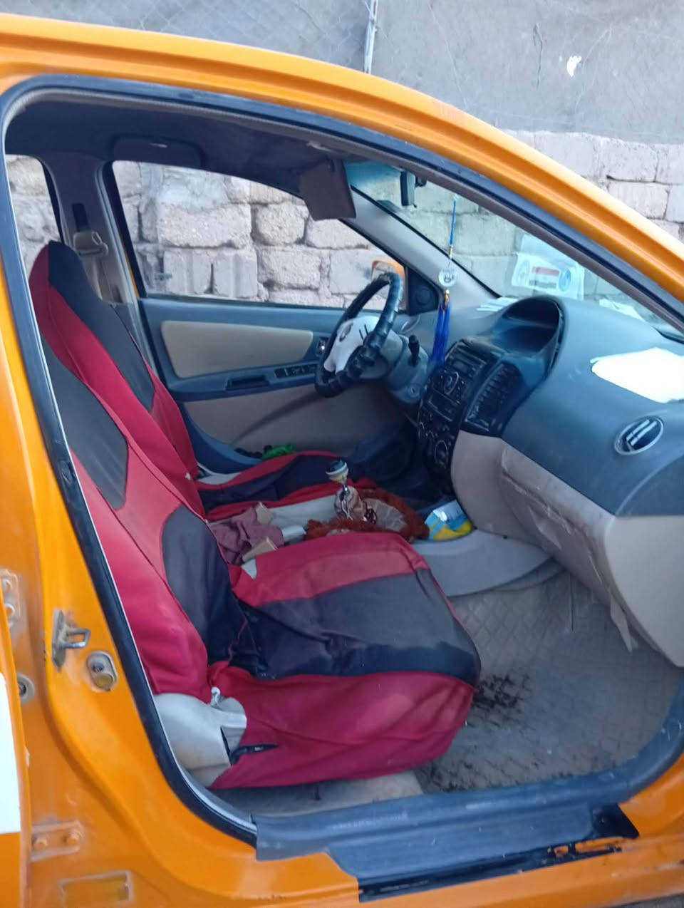 سلام عليكم سياره وديل 2012حلوه بي وايدي حره تحويل ثانيوم والله محتاج ***********
