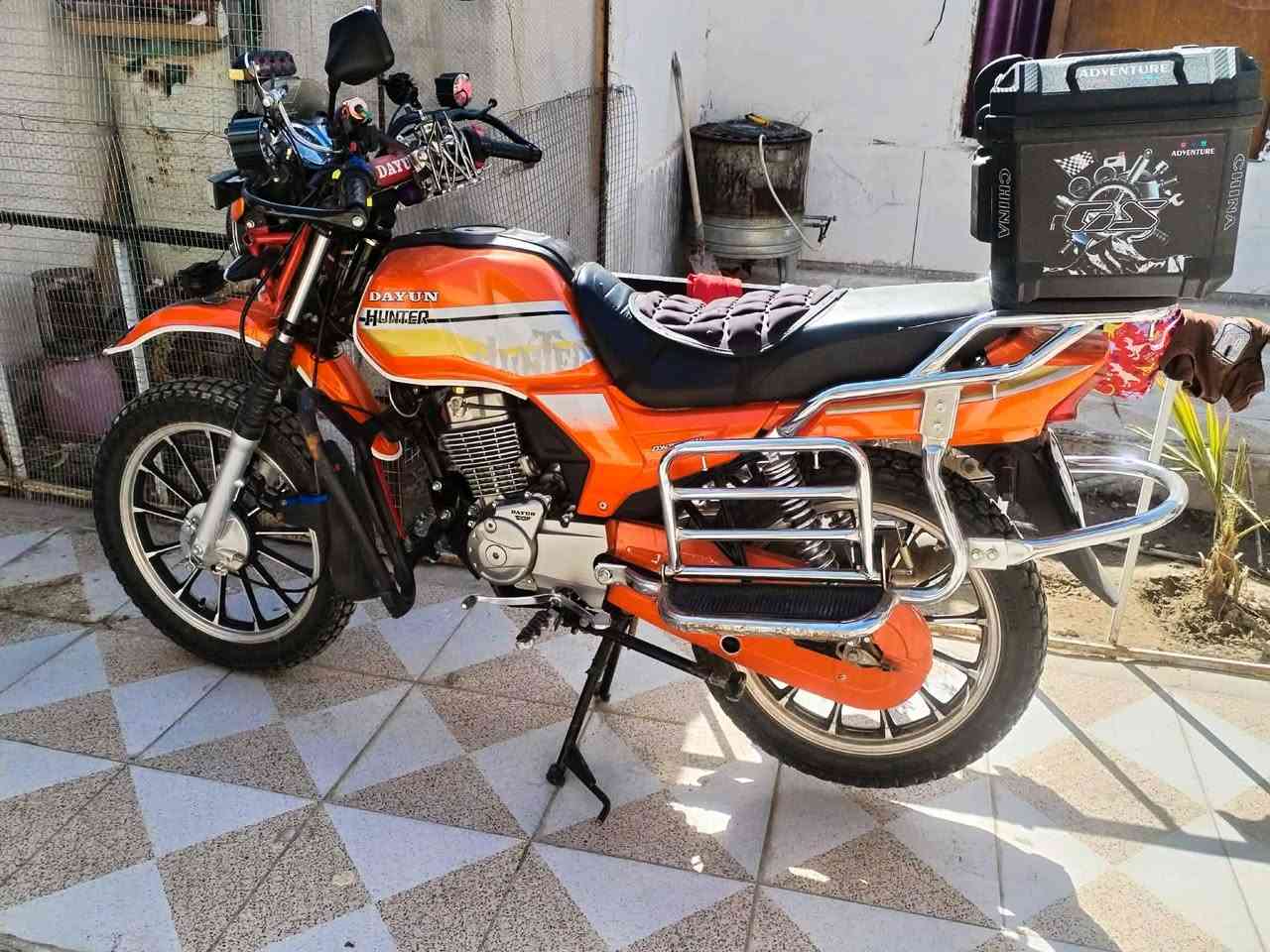 سلام عليكم
دايون هانتر
موديل2025
مكفوله اوراق اصولي ماشيه 3 الف 
السعر 1500 بيع مستعجل مجال قليل
استفسار ***********
