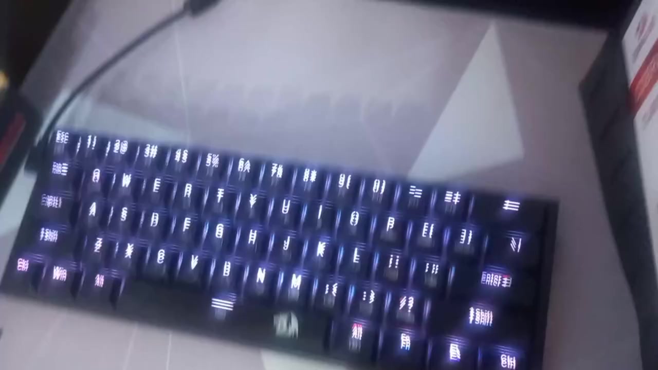 شلونكم حبايب 🌹 لحد يسال خاص بس الشراي عندي 3 قطع اعرضهن للبيع وكل التفاصيل والسعر كدامكم
(شاشه: سامسونك G4 بحجم 27 وفريمات 240 سعرها
250 الف) 
(ماوس:ريدراكون m711-2  الDPI(12,400) سعره 20)
(كيبورد:ريدراكون k614 RGB ويه كامل ملحقات العلبه سعره 30)

للعلم كل القطه استعمال اقل من 9 اشهر سبب البيع لان بعت البيسي وماحتاجهن كراتينهن وغراضهن وكيبلاتهن كلهم موجودات مثل الجديد بالضبط 
مكاني النجف والي يريدهن كلهن اداري بالسعر


**إذا كنت صاحب هذا الإعلان وتريد حذفه لأي سبب، رجاءا أرسل رسالة إلى الدعم الفني**