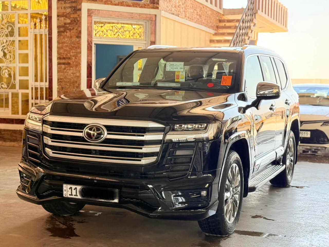 سلام عليكم للبيع لاندكروز 2023
VXR 
فول بريم        ماشيا 55 km
رادار تحديد مسار 
داخل احمر
جميع الكشنات كهرباء
جنطه شفط
٥ بصمات
شاحن وايرلس 
٢٥ سماعه
كشنات تدفئه تبريد 
باقي المواصفات معروفه
الاستفسار ***********
