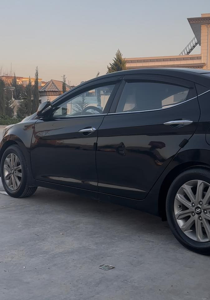 السلام عليكم
النترا2014 مواصفات خليجي
شاشة
كاميرا
تبريد مركزي
Mode:eco,normal,
automatic,Manual 
 حادث السيارة: قطعتين والنصف بدون ایرباک
محرك1.8دوش16v
ماشیة 168000km
السعر:120$
مکان السیارة : السلیمانیة
0770 241 0483
