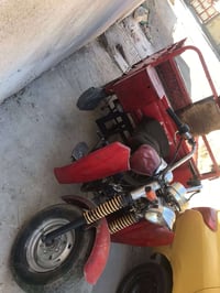 ستوته للبيع سعر مناسب عنوان جسر ديالى القديم تواصل على هذا الرقم 07708...